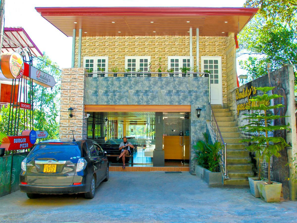 Daddy'S Guest Home Nallathanniya Exterior foto